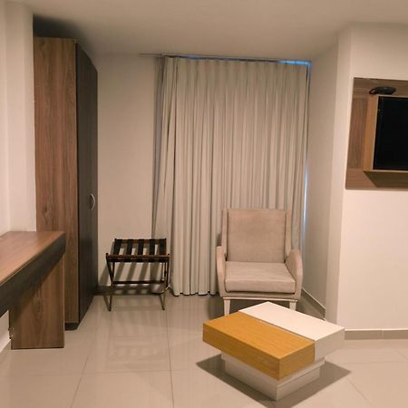 Hotel Quarta Avenida Montería Exteriör bild