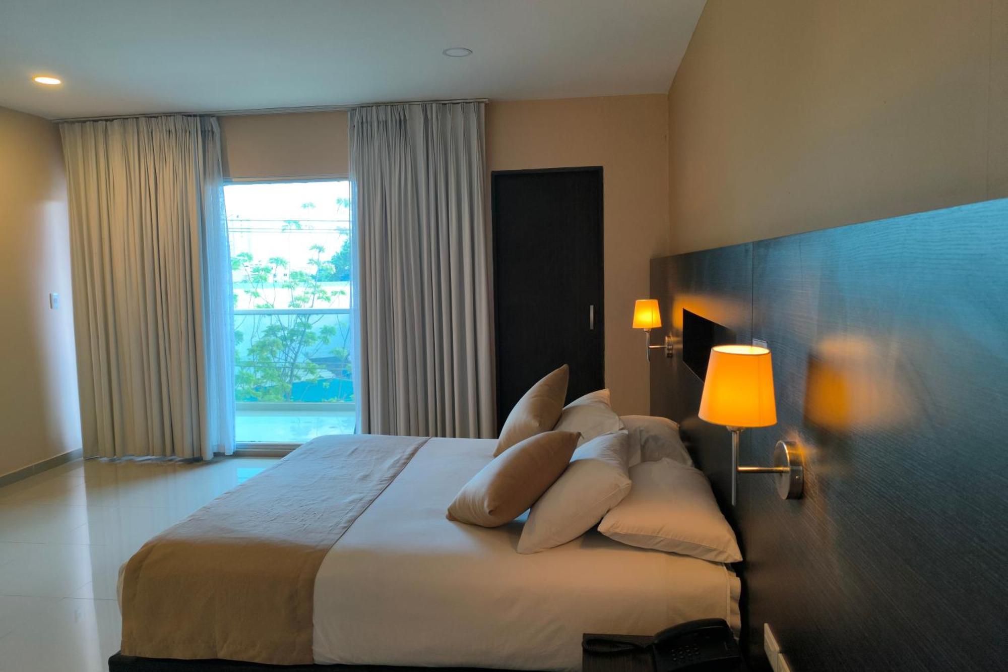 Hotel Quarta Avenida Montería Exteriör bild