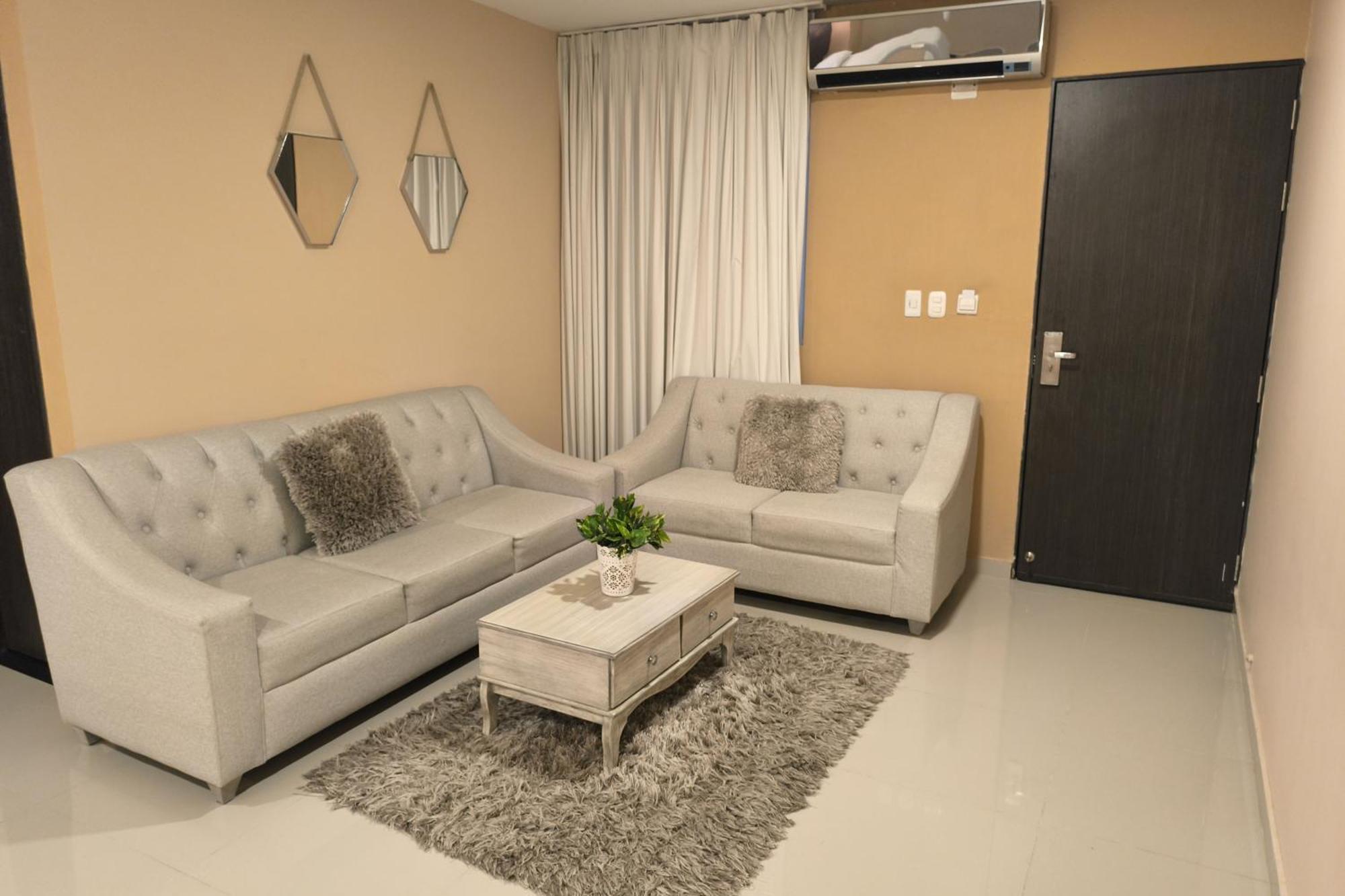 Hotel Quarta Avenida Montería Exteriör bild